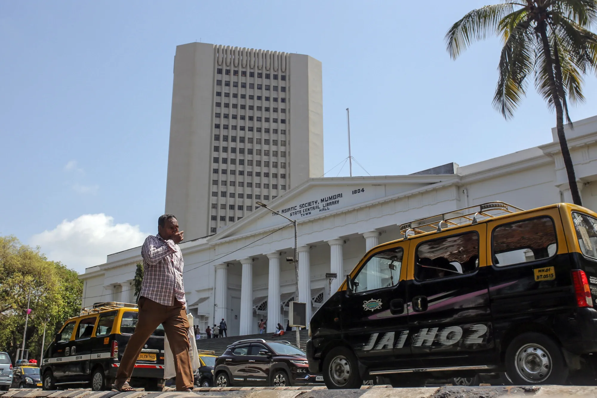 India RBI Faces About $11 Billion Bill on Foreign Deposits Plan