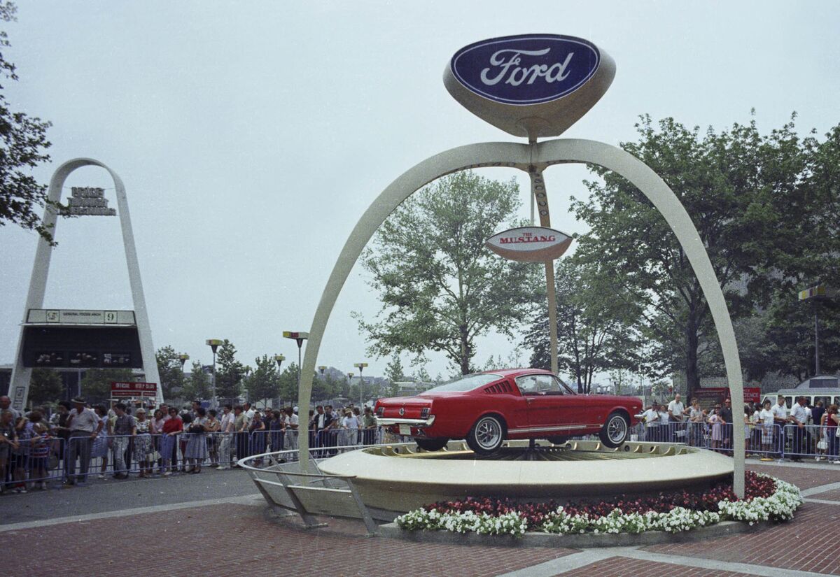 Ford Celebrates 10 Million Mustangs: A Muscle-Car Photo History - Bloomberg