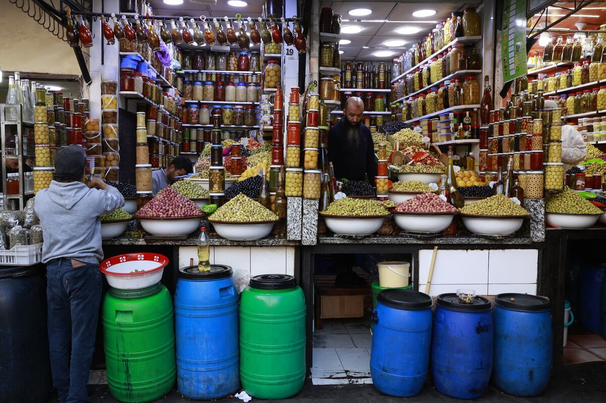 ⚫️ BLOOMBERG: La banca centrale del Marocco mantiene il tasso d'interesse invariato in attesa del targeting dell'inflazione.