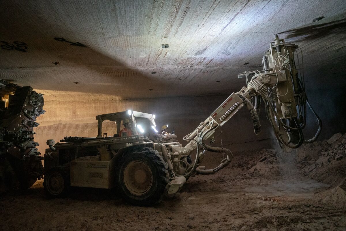 Ấn Độ, Canada tăng cường quan hệ năng lượng, khoáng sản