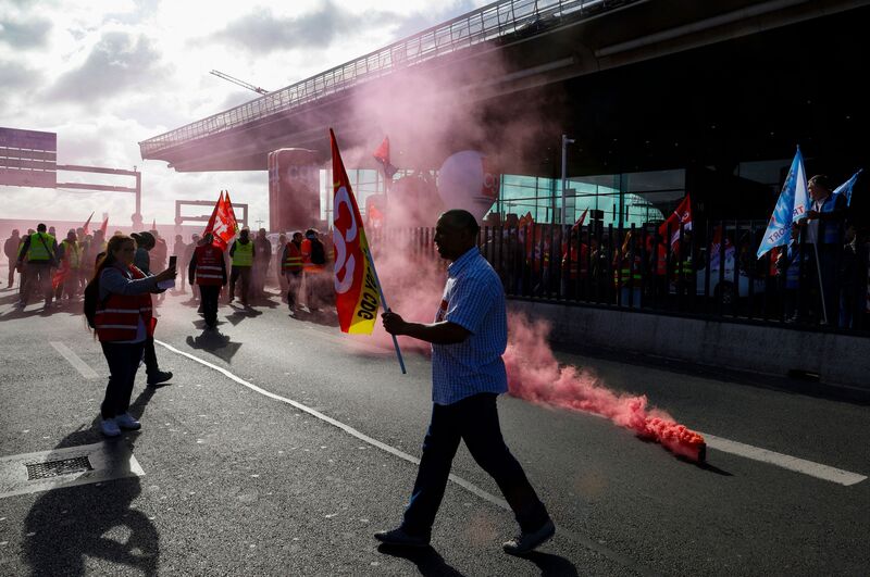 FRANCE-AVIATION-LABOUR-STRIKE