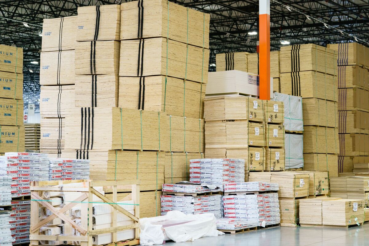 Home Depot (HD) Distribution Centers Target Big-Spending Contractors -  Bloomberg