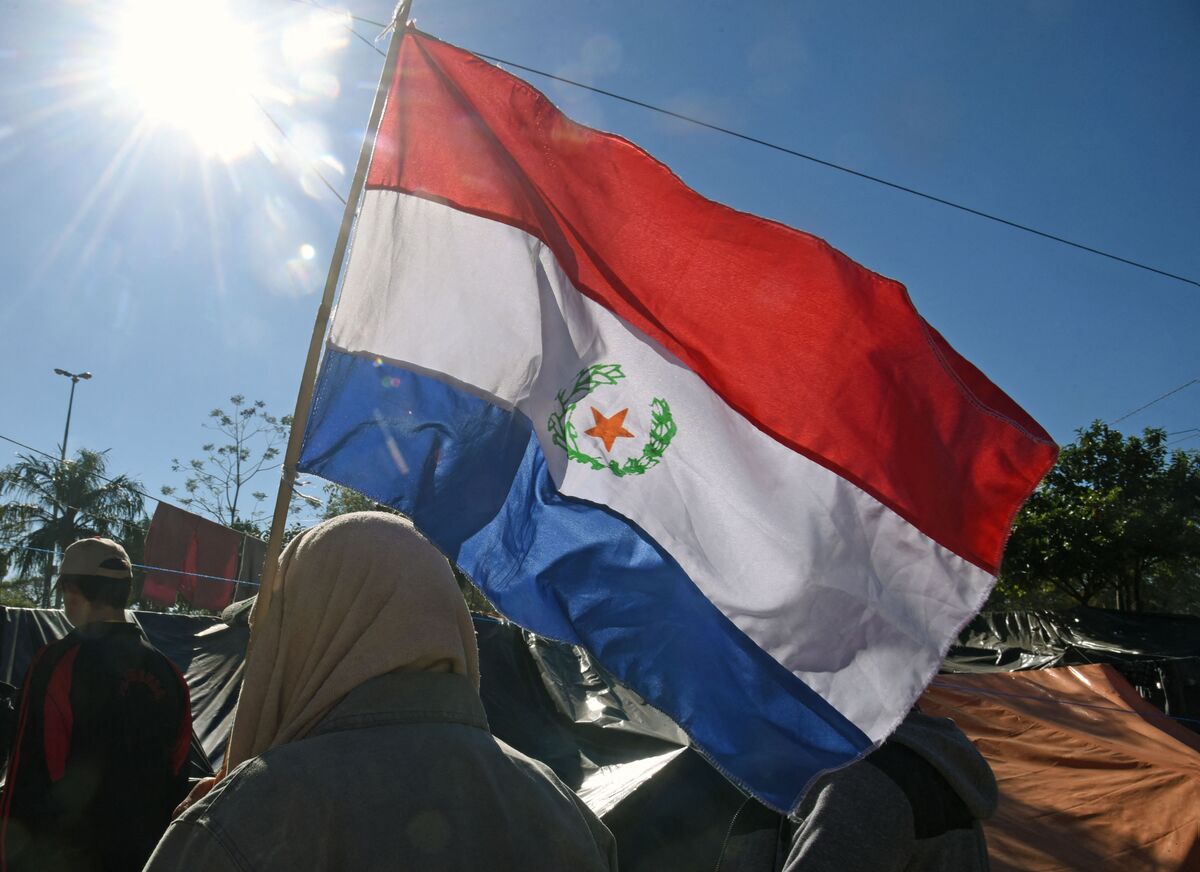 Paraguay Accelerates Easing Pace With Surprise Half-Point Rate Cut