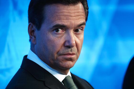 Lloyds to Slim Down Commercial-Banking Arm to Cut Costs