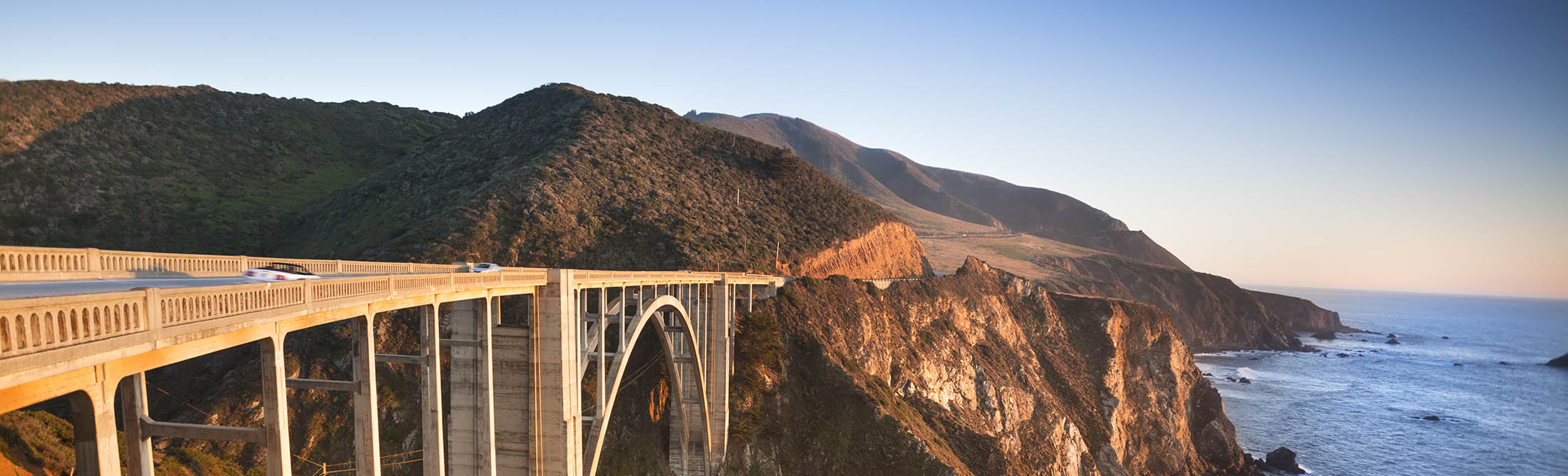 Bixby Bridge on highway 1 near the rocky Big Sur coastline of the Pacific Ocean California, USA.