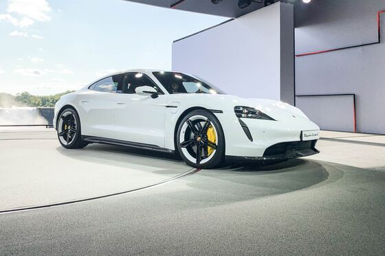 Porsche’s $150,000 Electric Taycan Turbo Is Aimed Right at Tesla