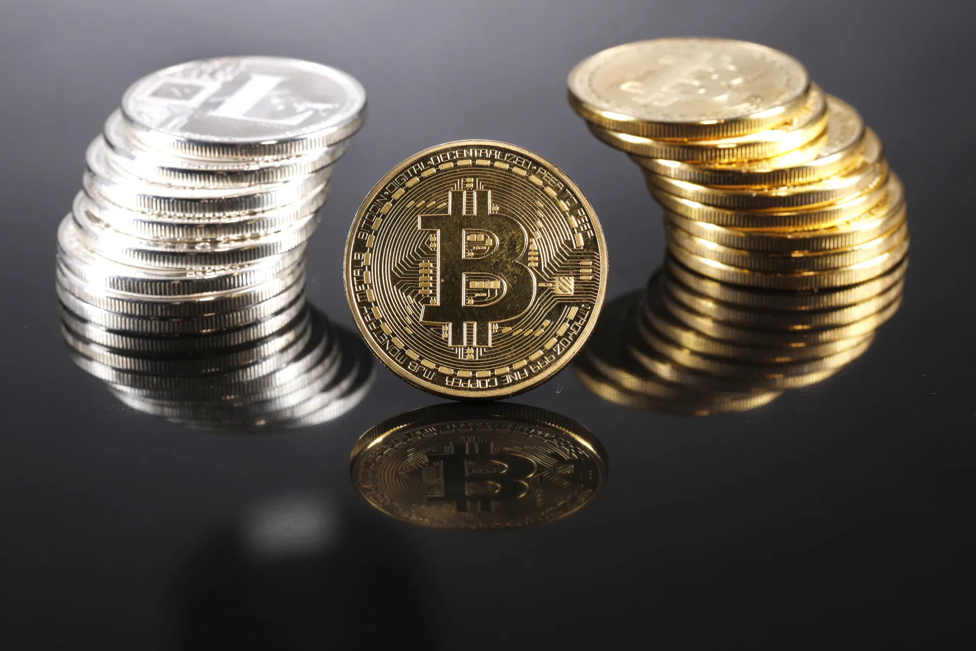 リミックス：仮想通貨でタクシー運賃決済、国内初の取り組み－関係者 - Bloomberg