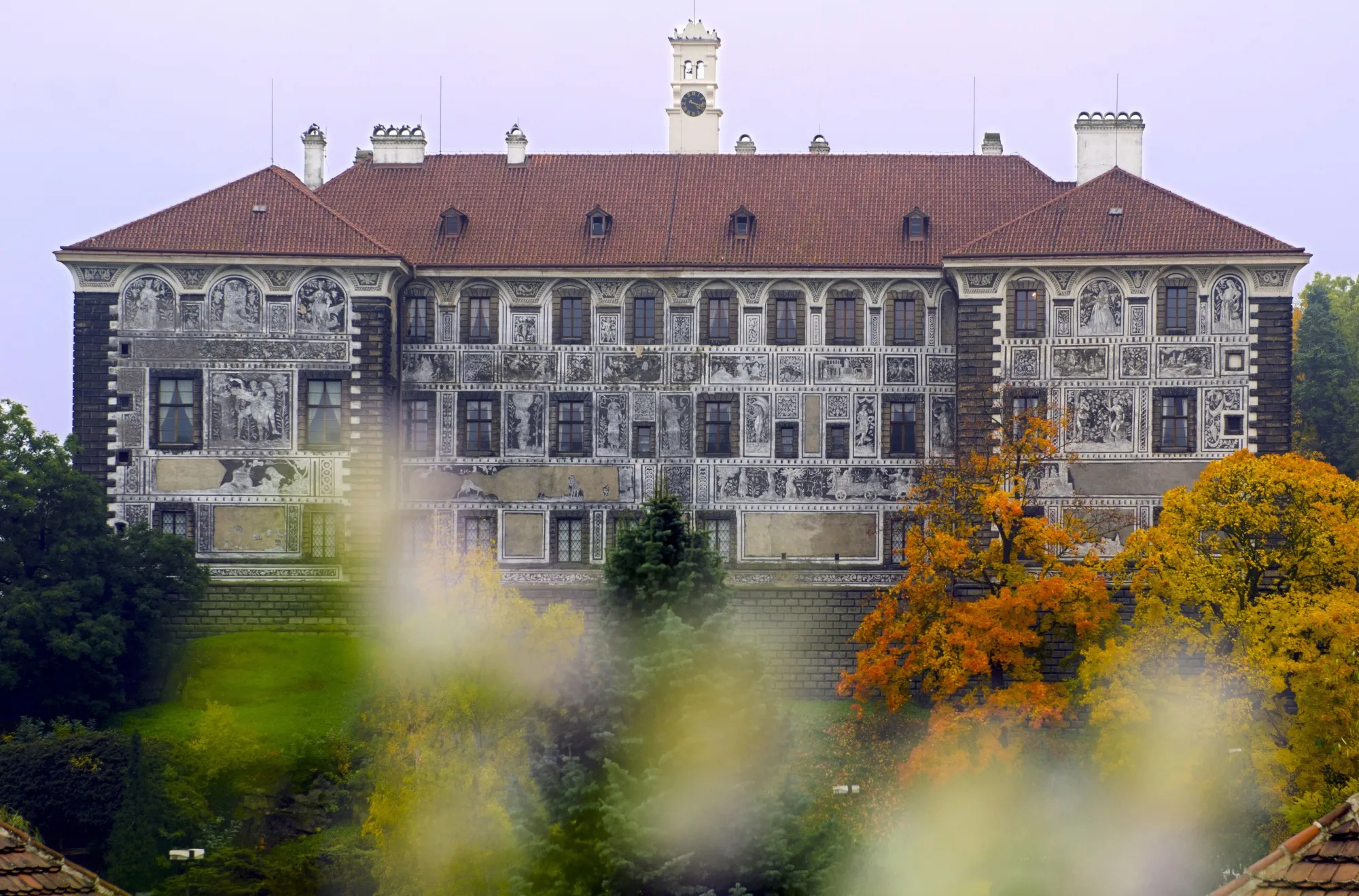 Nelahozeves Castle