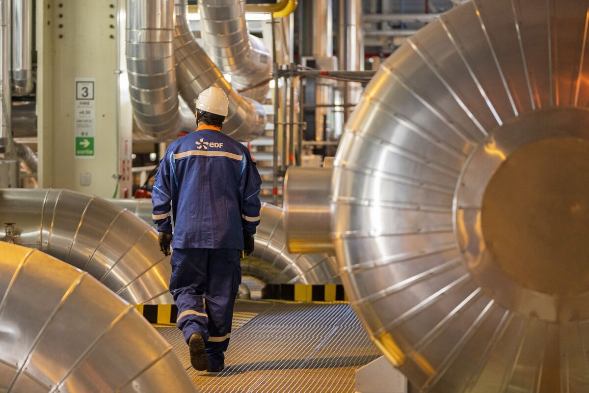 
                            French Power Futures Fall to Lowest Since 2021 as Nuclear Surges