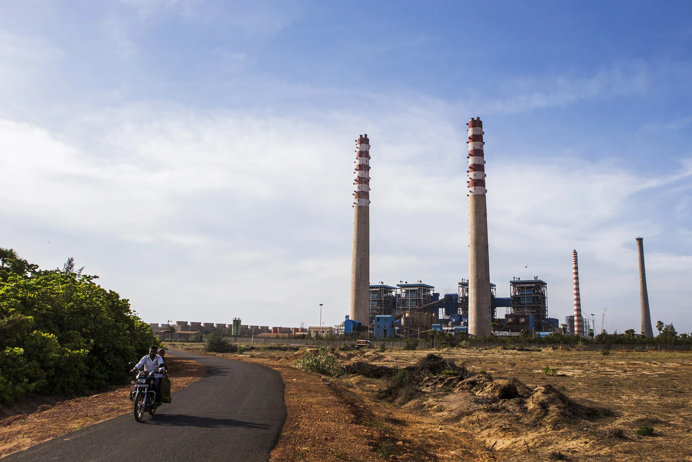 Engie Said to Plan Over $1 Billion Sale of Asian Coal Plants - Bloomberg