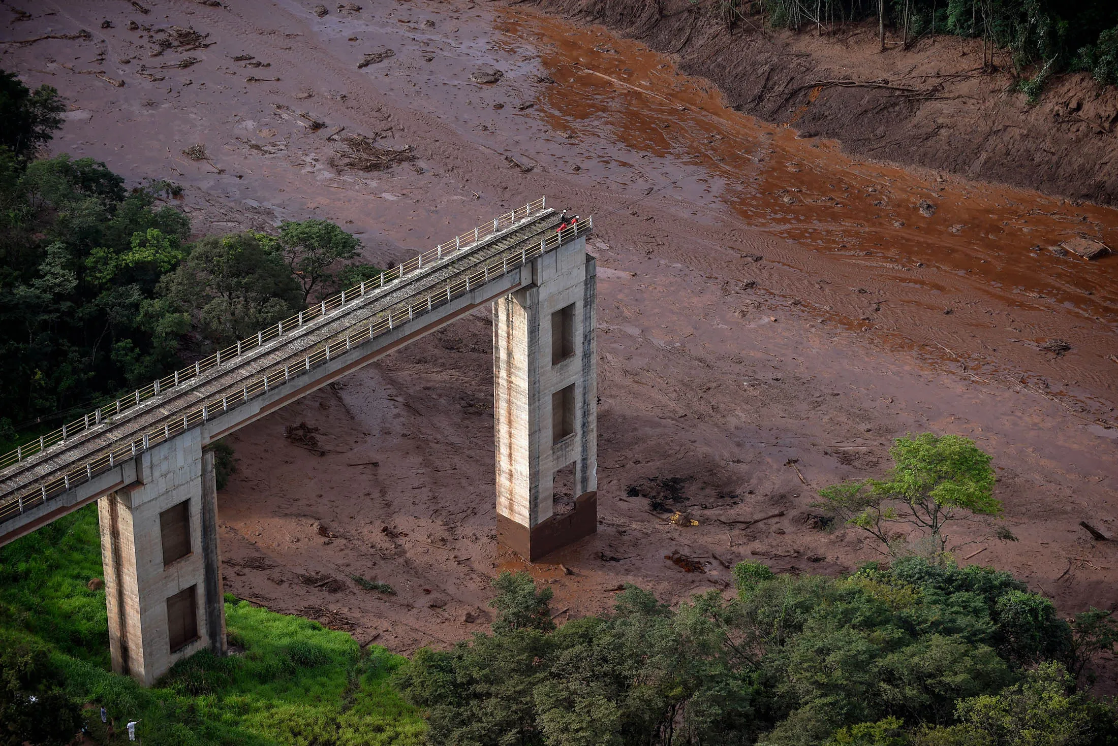 Aerial view taken after the collapse of a dam.