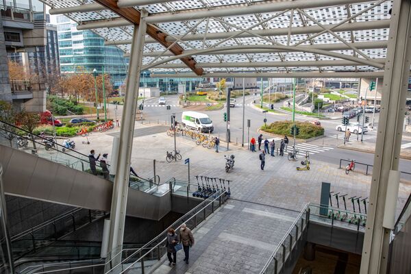 Italy Targets Milan in Second Clampdown to Slow Virus Surge