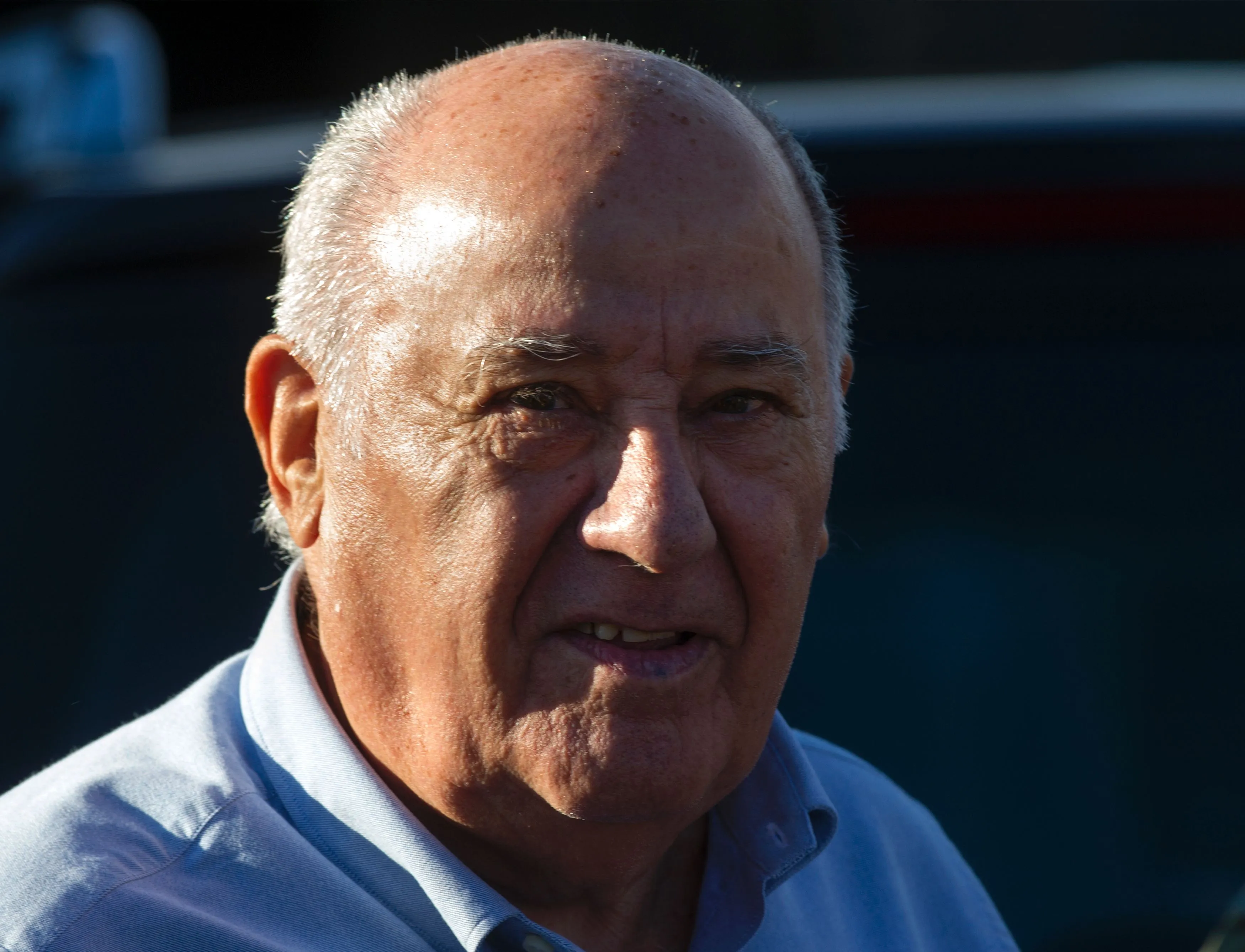Amancio Ortega Expands US Warehouse Portfolio - Bloomberg