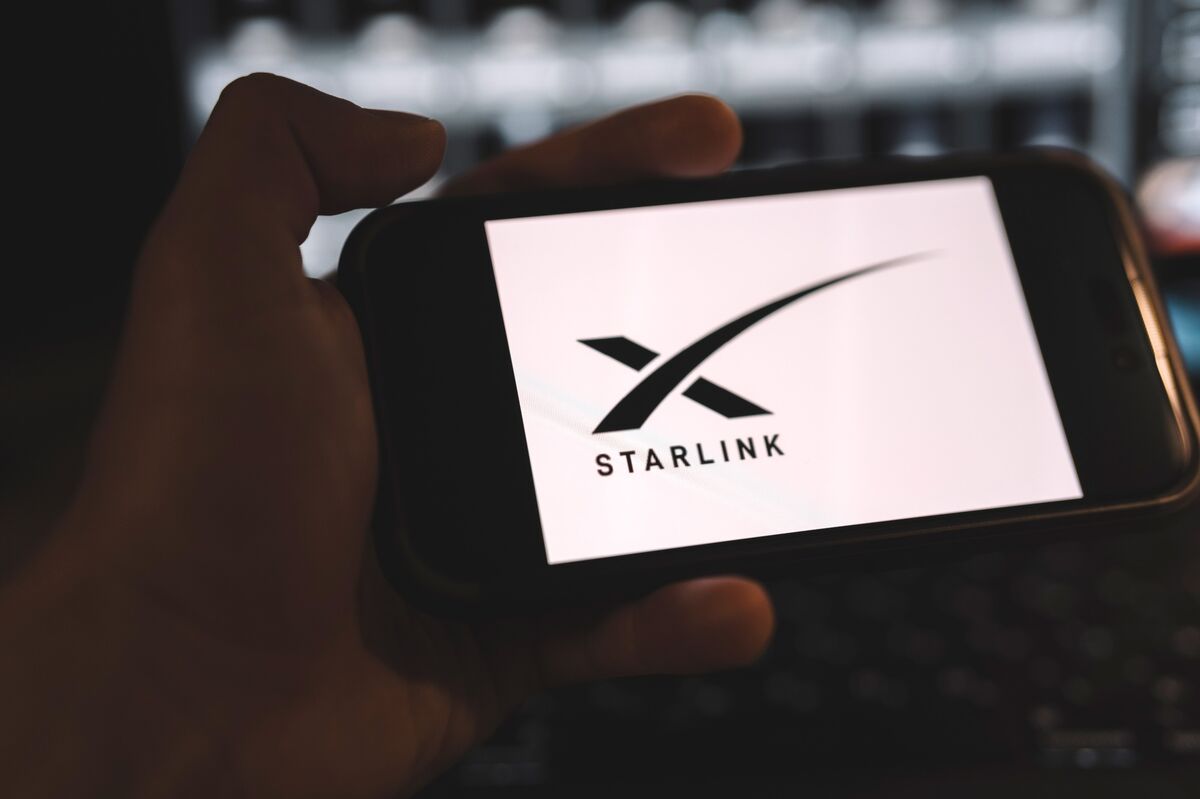 South African Lawmakers Seek Halt to Easing Rules for Starlink