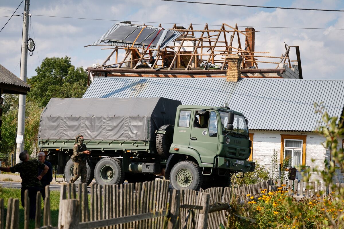 Poland Imposes Air Traffic Restrictions Along Eastern Border