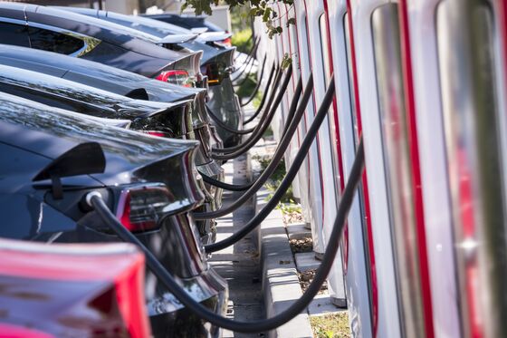 Tesla Advises Customers Hit By California Blackout to Charge Up