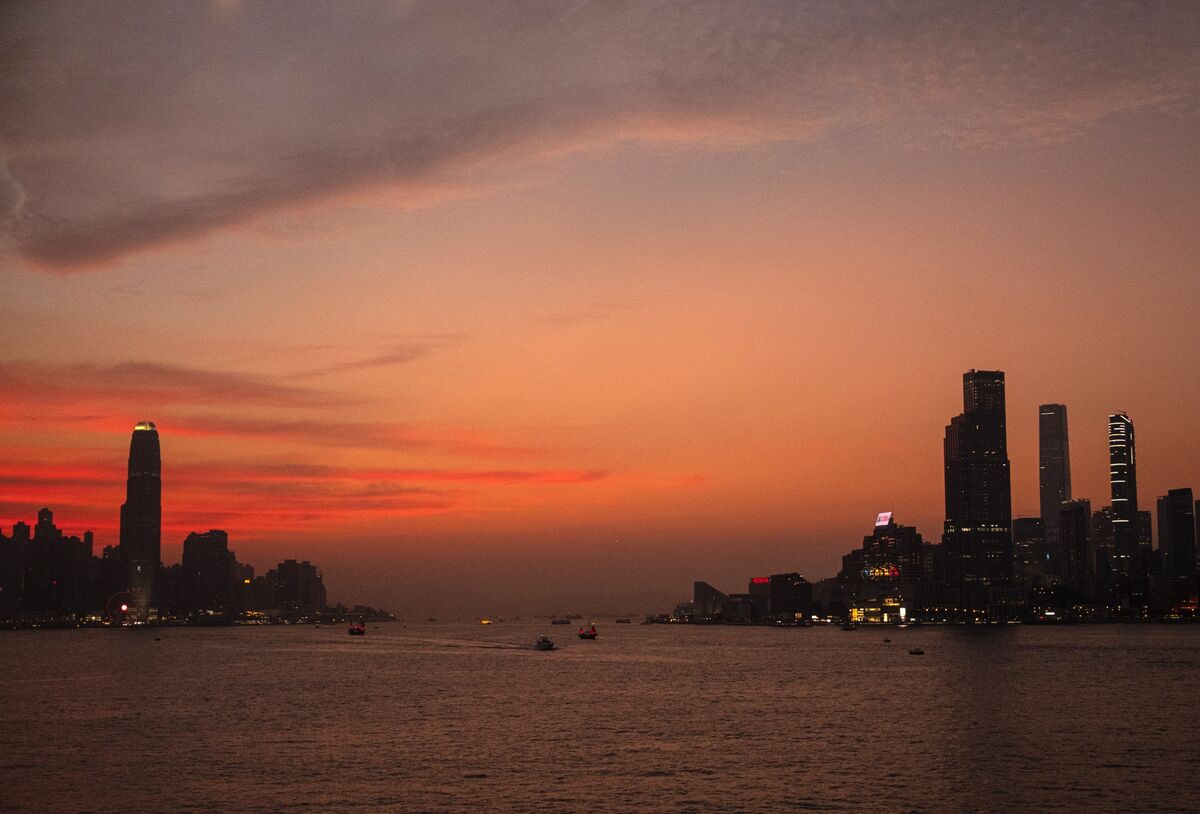 US Trains Spotlight on Hong Kong Banks’ Iran Oil Deals