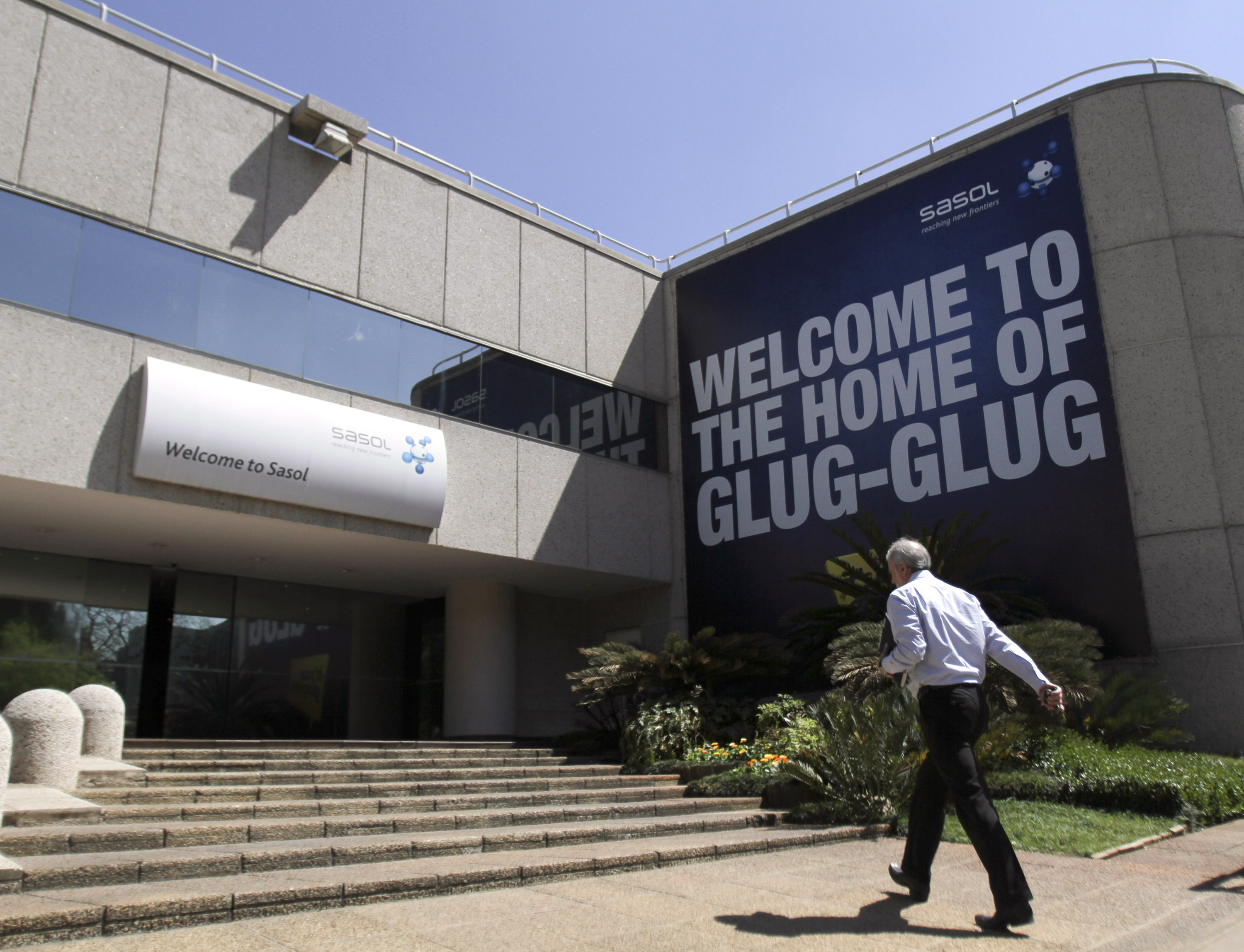 sasol-profit-drops-on-strong-rand-as-secunda-hits-record-bloomberg