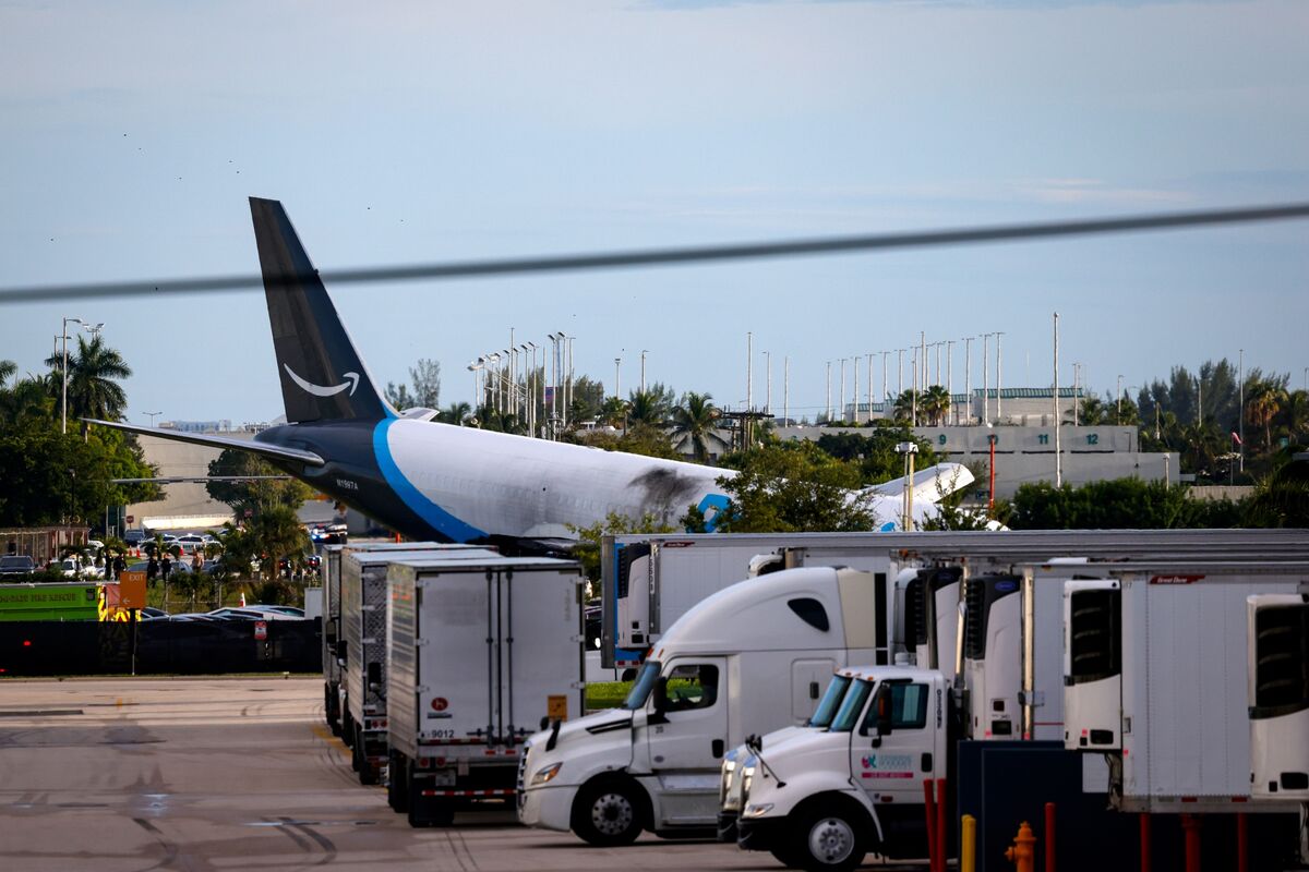 NTSB Says Amazon Cargo Jet Hit Van, Car After Runway Overrun