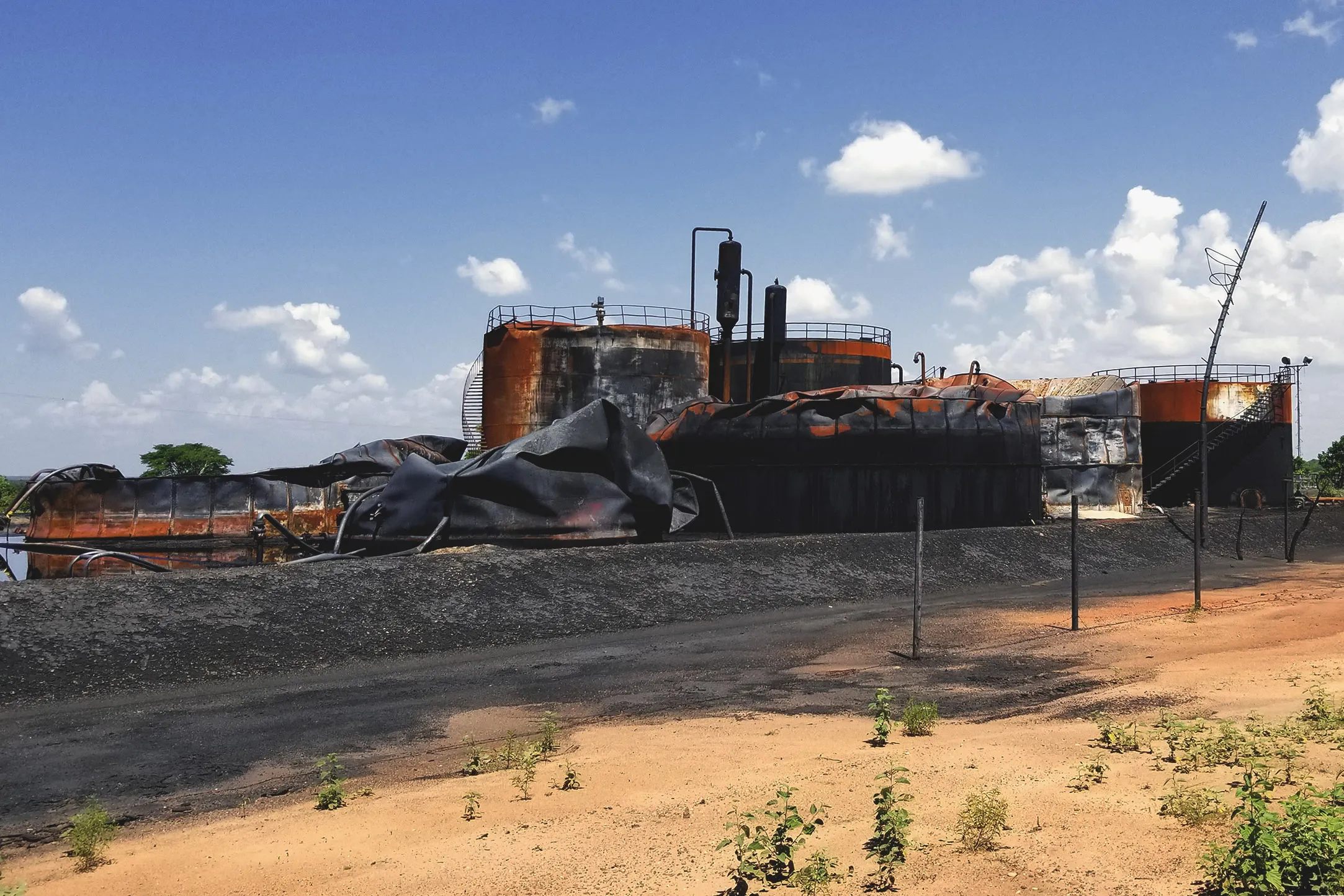 Venezuela’s oil fields have become&nbsp;silent, save for the cicada-like buzz of the occasional functioning electric pump.