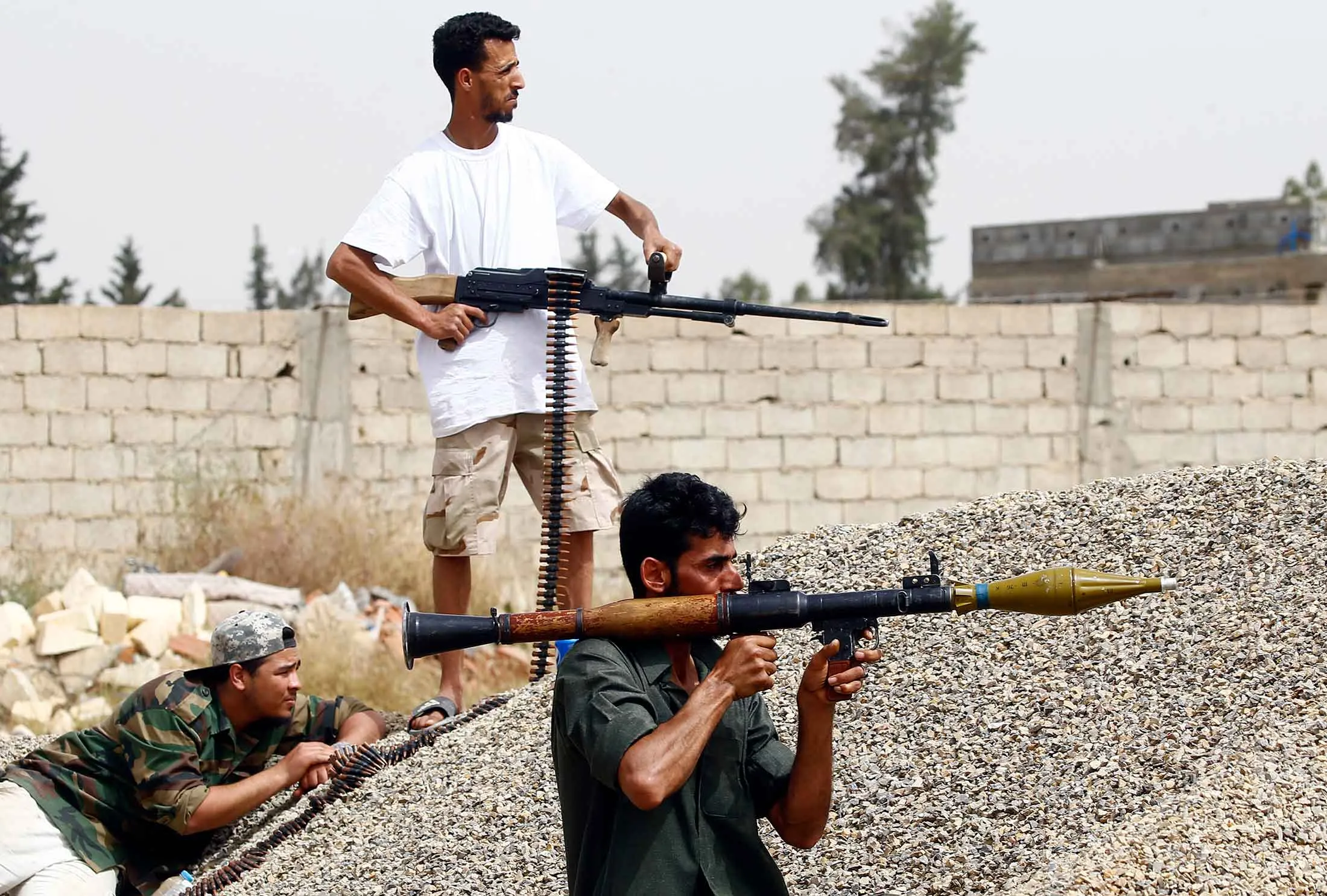 Pro-government forces opposed to Haftar.