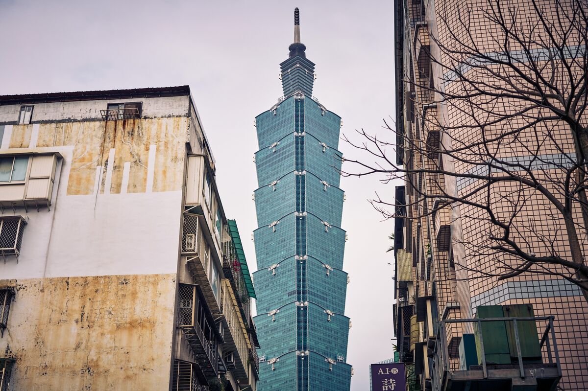 Taiwan’s Stocks Shrug Off Iran War to Hit Record on AI Comeback