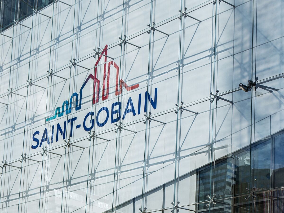 Zero-Carbon Flat Glass Made for the First Time by Saint-Gobain