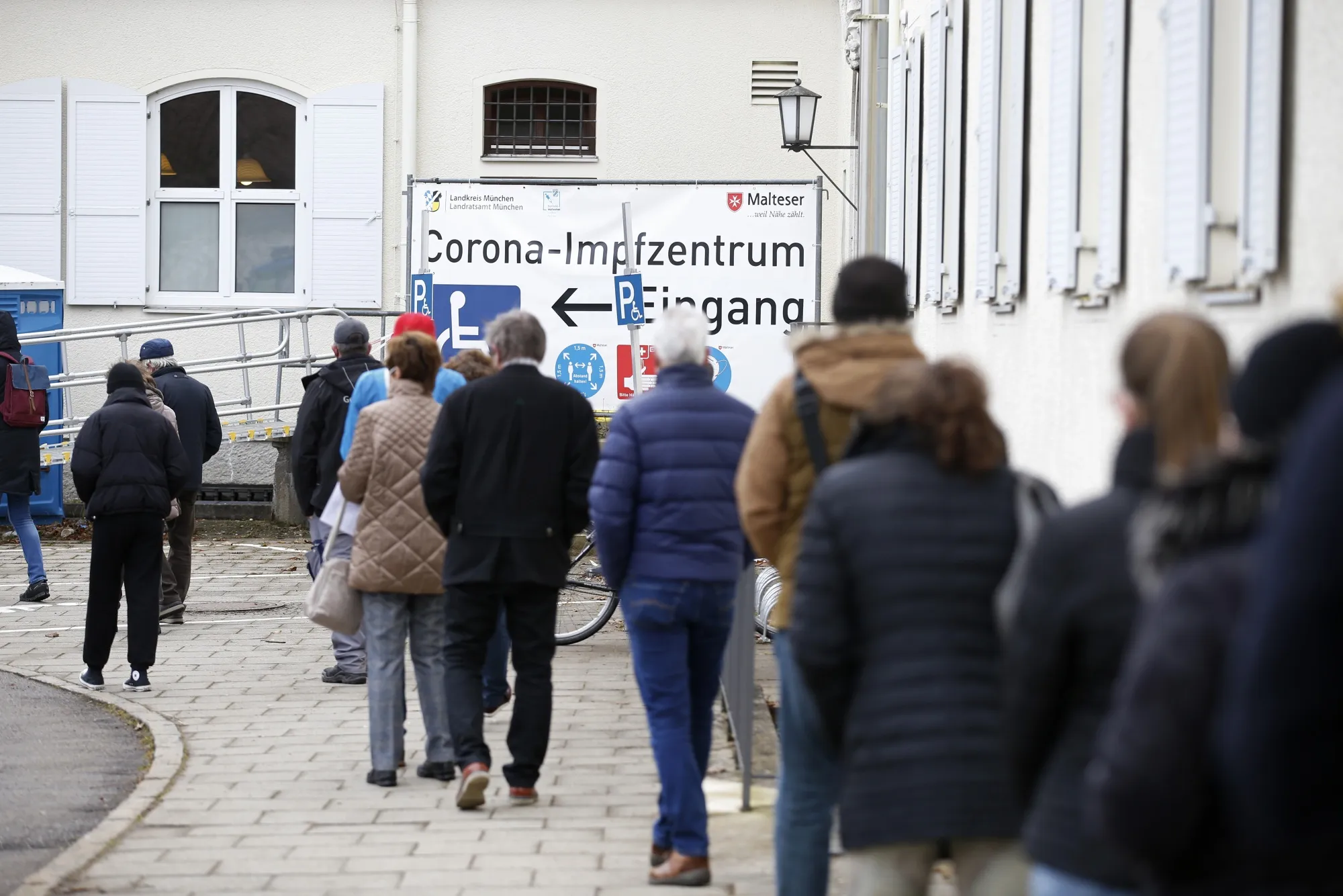 Visitors in line at a Covid-19 at a vaccine center in Munich.