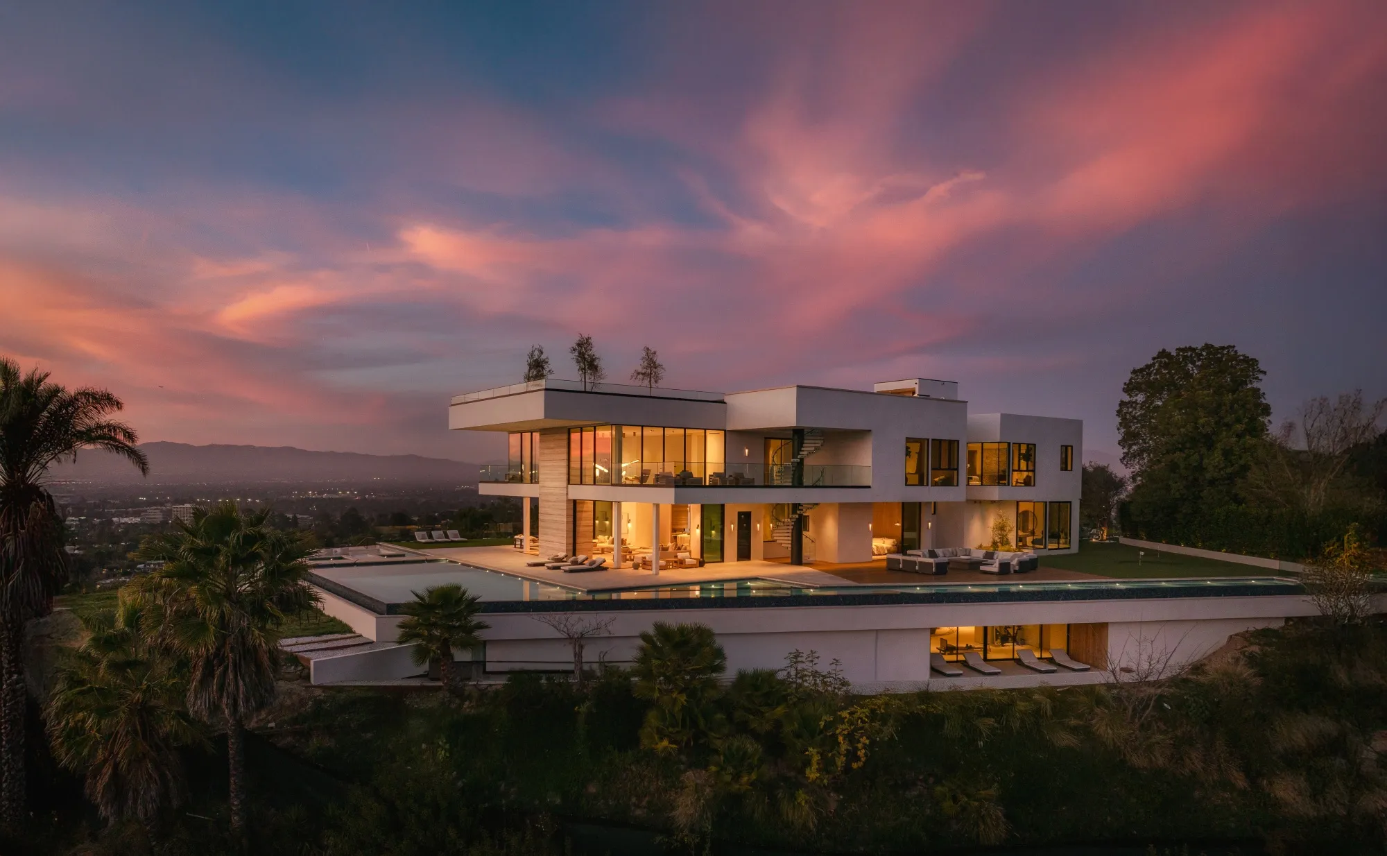 Encino’s most expensive listing is driving the market.
