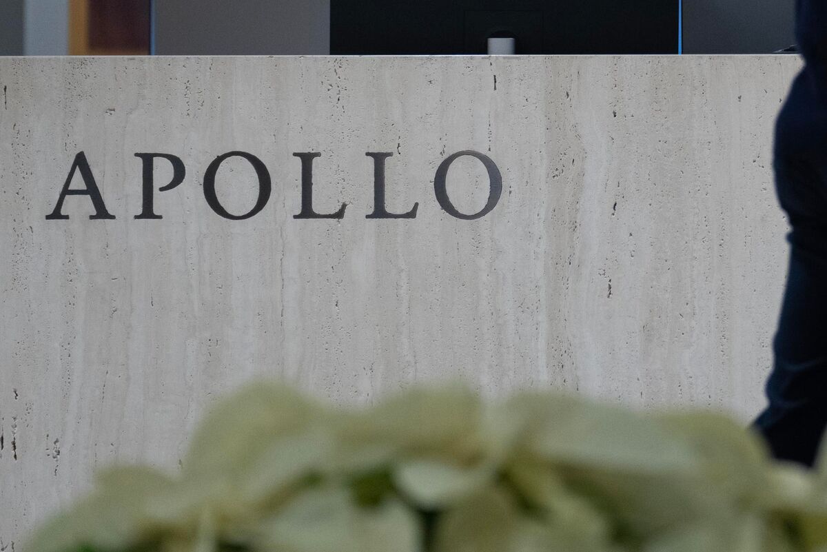 Private Credit Fund Overseen by Apollo Reports Quarterly Loss