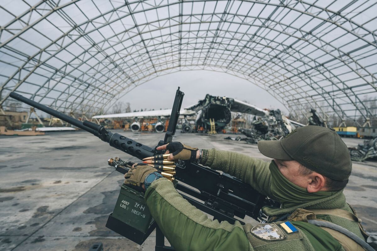 Serbia, Russia to Jointly Probe Ukraine Arms Allegations