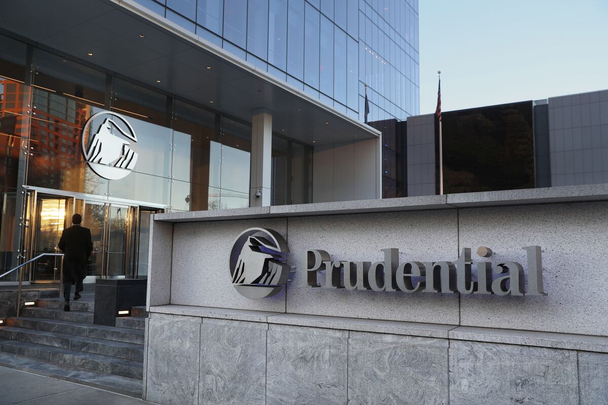 Prudential Profit Rises Even as Firm Grapples With Japan Pause