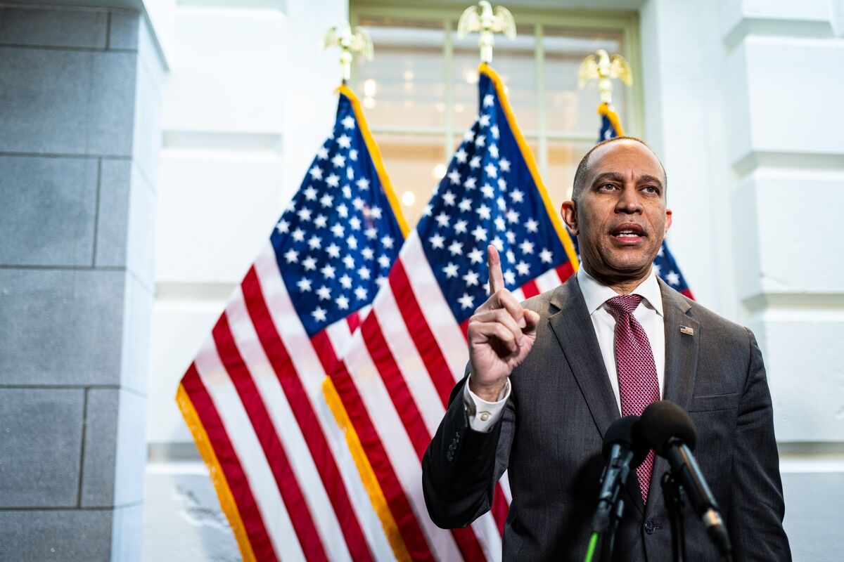 Democrats Return to Washington Eager to Flip House and Take on Trump