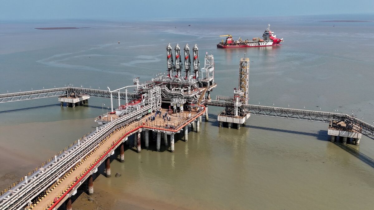 bloomberg.com - Advait Palepu - Gujarat Gas to Restrict Supply as Middle East Conflict Escalates