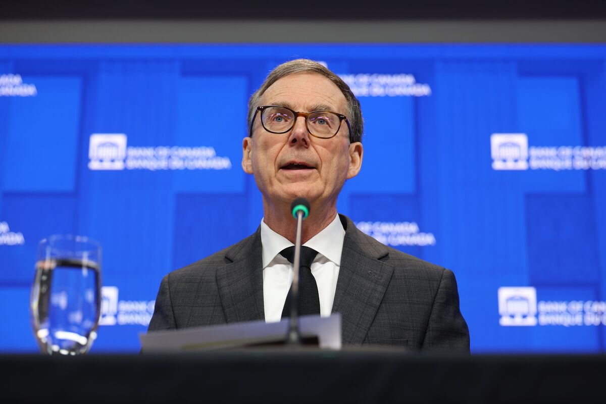 bloomberg.com - Erik Hertzberg - Macklem Warns of Rate Cut Risk Amid Structural Economic Changes