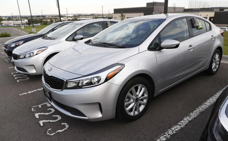 A new study calls for "universal auto access" as a way to help address economic disparities.