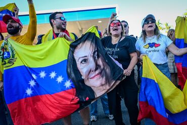 Venezuela Diaspora in Miami Names Road for Opposition’s Machado