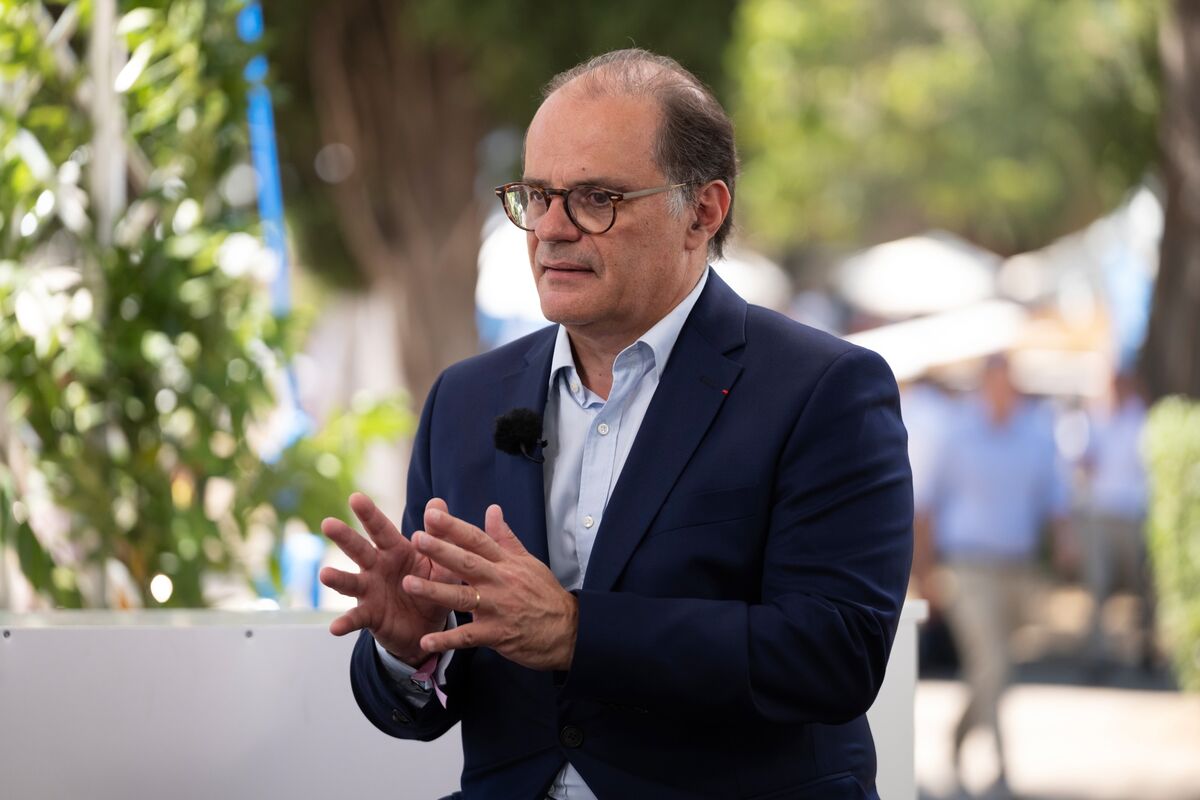 Fed and ECB Seen Diverging in French Snapshot of War Aftermath