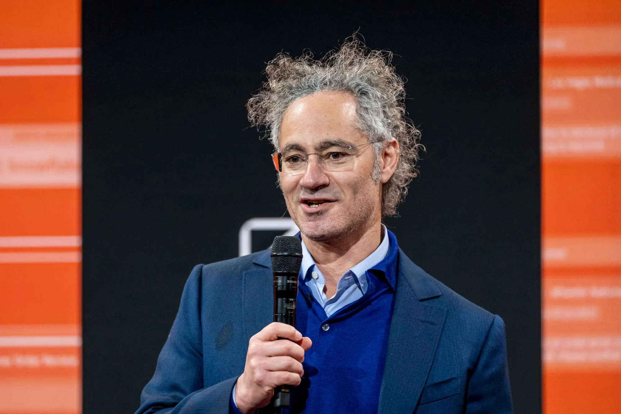 Palantir CEO Says AI to Make Large-Scale Immigration Obsolete - Bloomberg