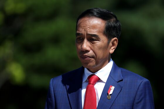 Jokowi Scouts Sites as Indonesia Capital Move Gathers Pace