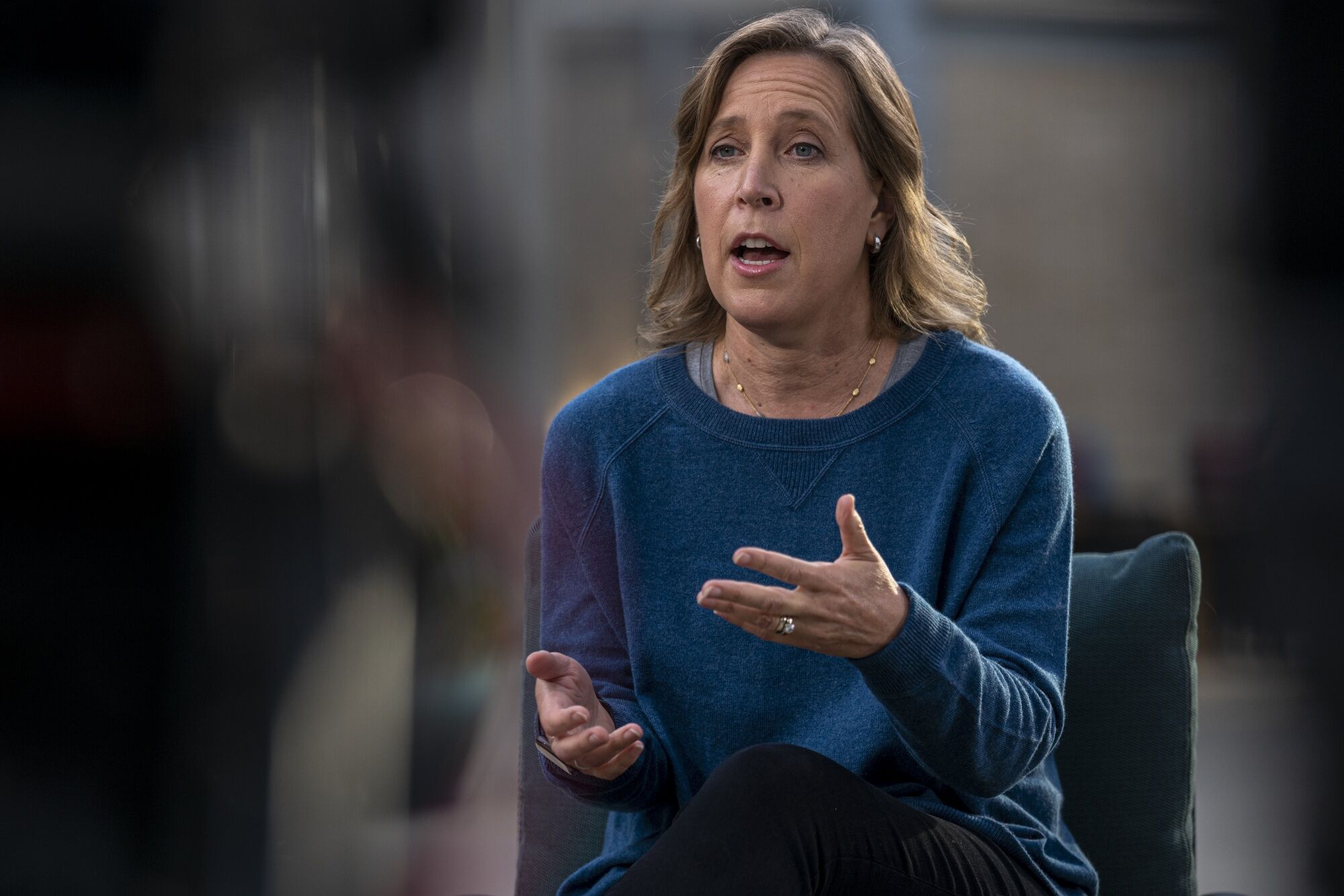was susan wojcicki a cigarette smoker This #lungcancerawarenessmonth we're remembering Susan Wojcicki. At the  time of her diagnosis in 2022, Susan was a mother of five, CEO of @youtube,  and otherwise seemingly healthy. With a career ranging from