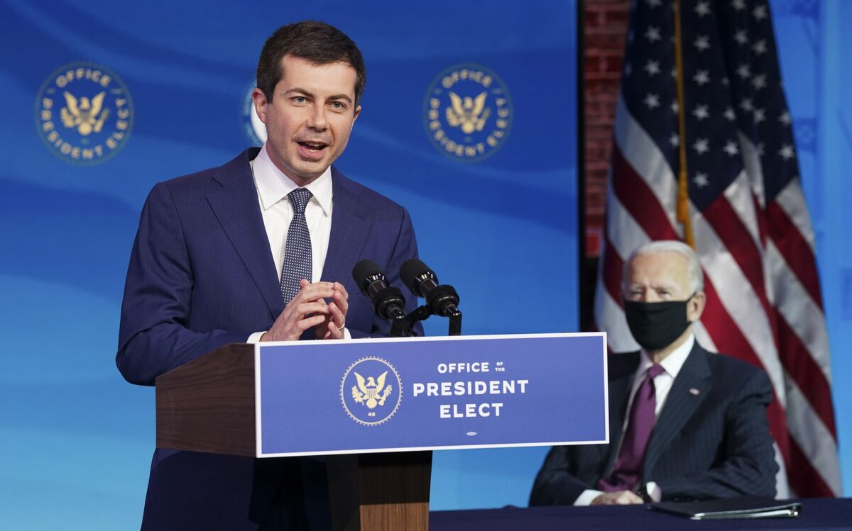 What Pete Buttigieg Would Do For Biden's Cabinet - Bloomberg