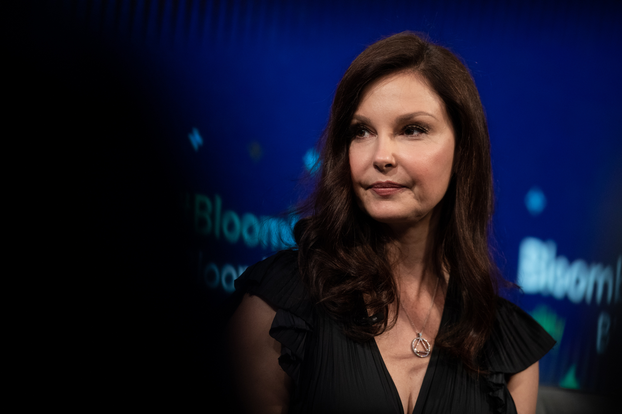 Ashley Judd Can Sue Weinstein, But Maybe Not for Sex Harassment - Bloomberg