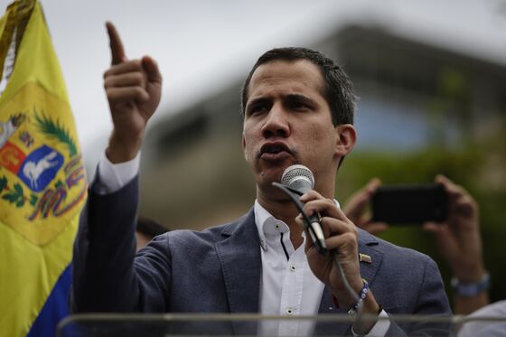 Venezuelan Opposition Leader Seeks Contact With U.S. Military