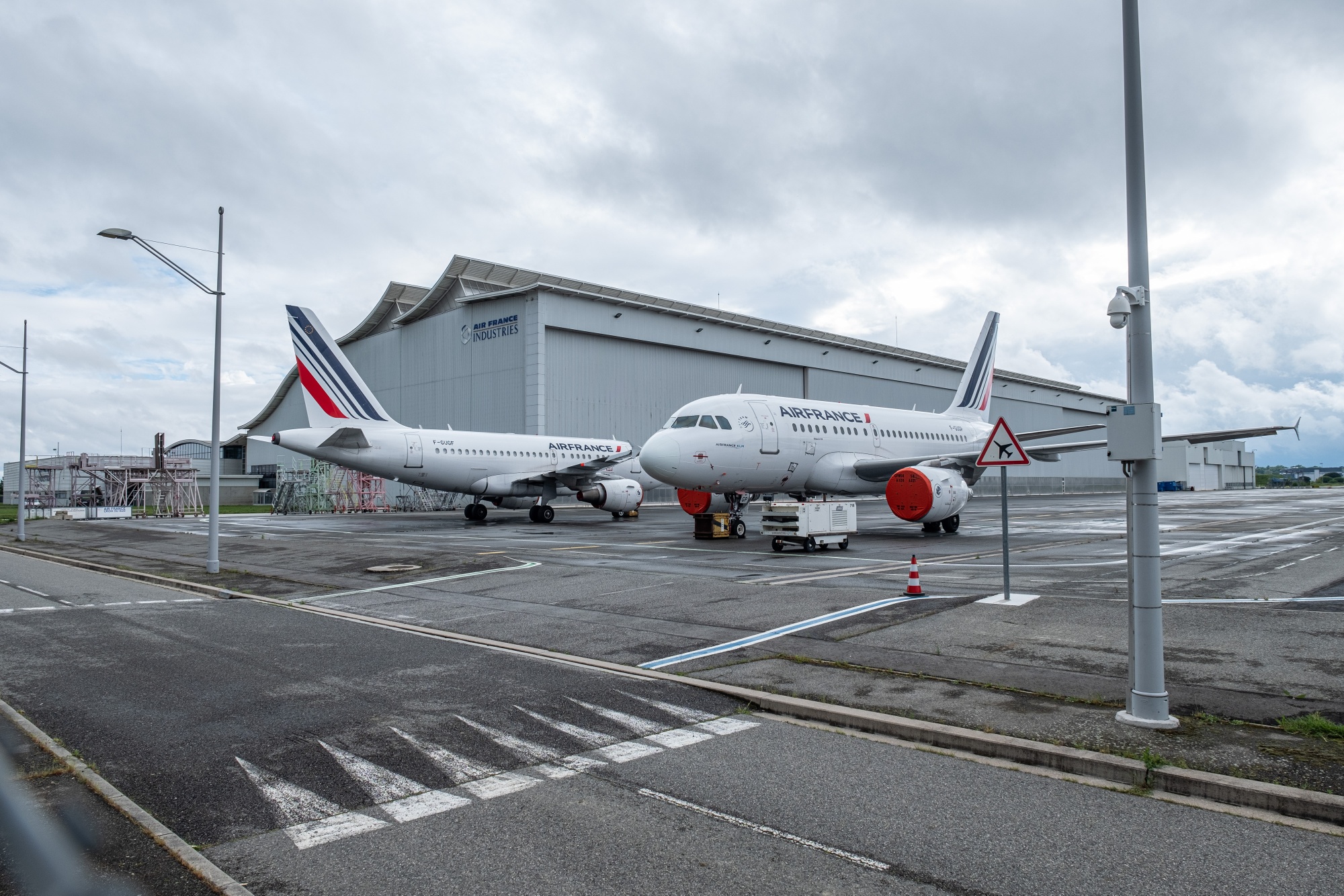 French government sets green conditions for Air France bailout, News