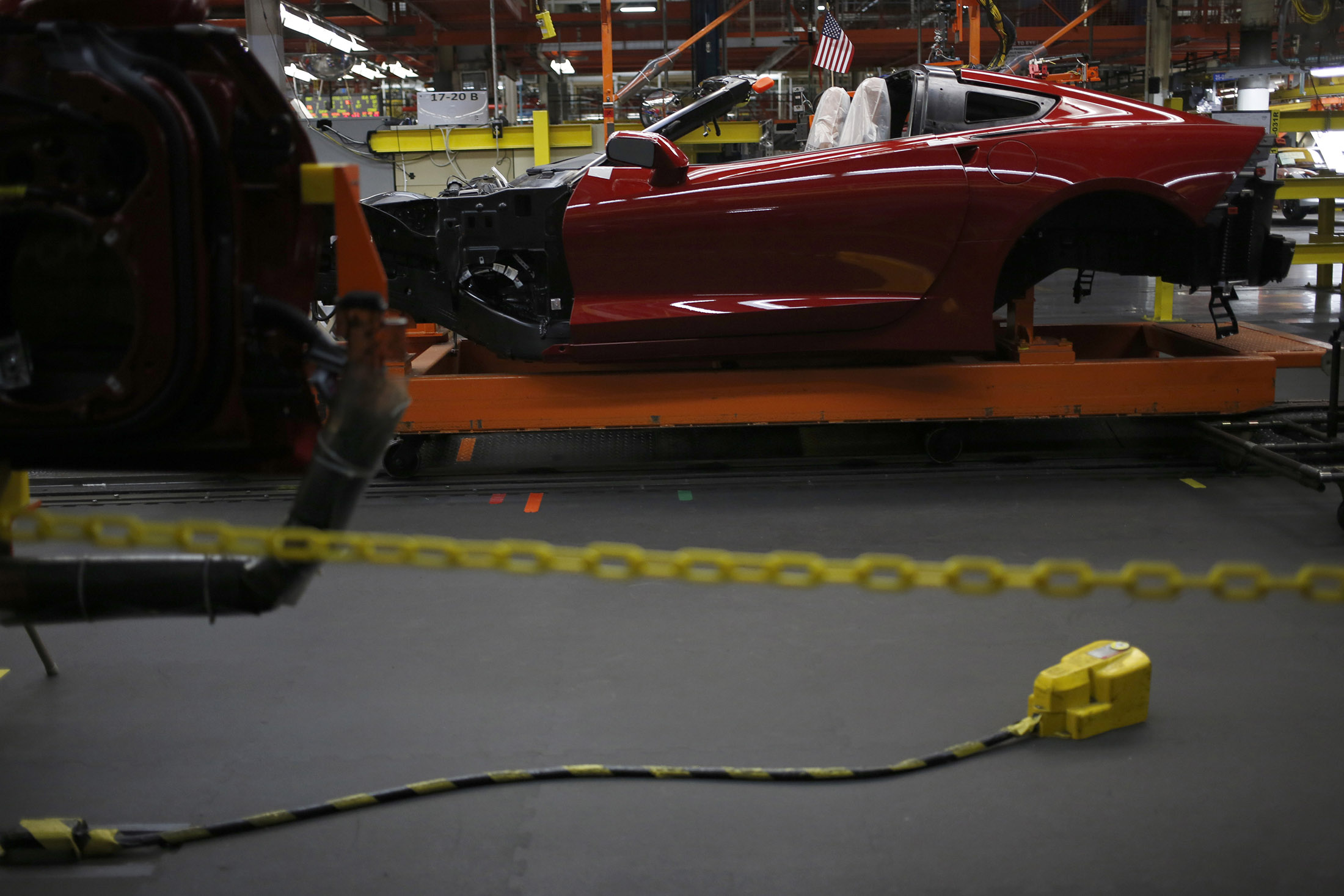GM and Fiat Chrysler Cut Jobs as Sales Pendulum Swings to SUVs - Bloomberg