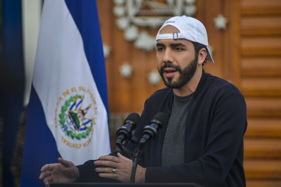 ‘Laser Eyes’ El Salvador Leader Makes Bitcoin Legal Tender