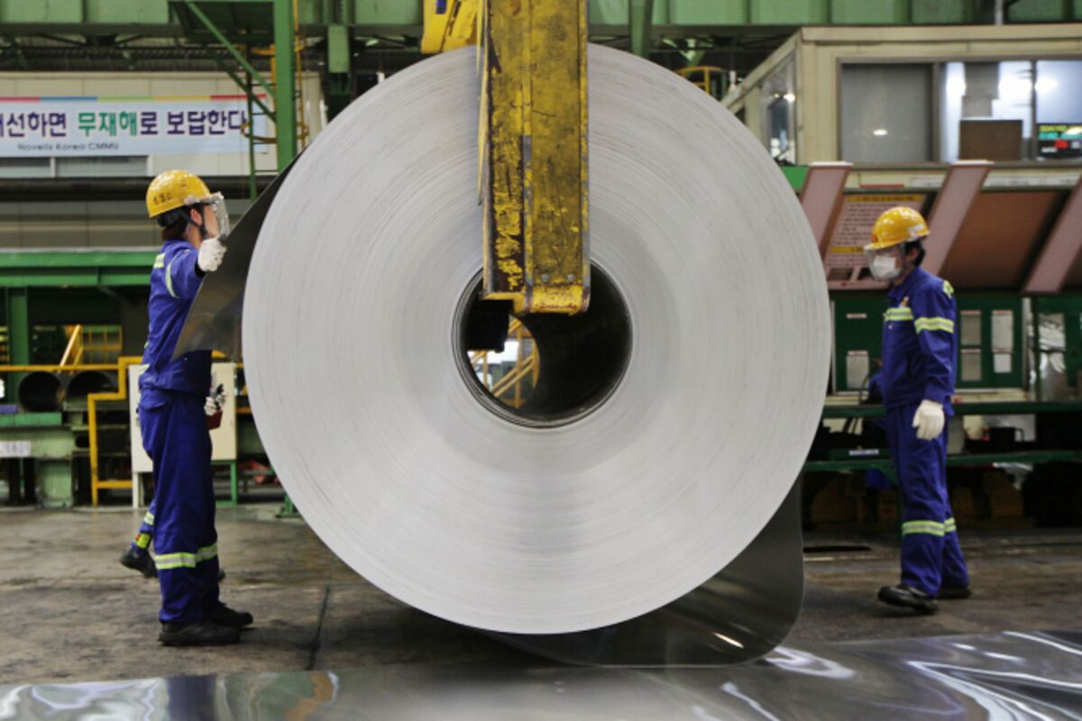 Aluminum Extends Rally as Iran War Risks ‘Acute Supply Squeeze’
