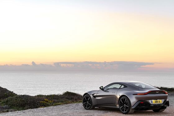 As Shares Struggle, Aston Martin Pins Hopes on 2019 Vantage