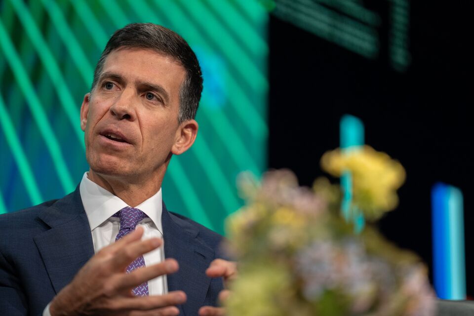 John Waldron, Nassim Nicholas Taleb and others consider Wall Street’s